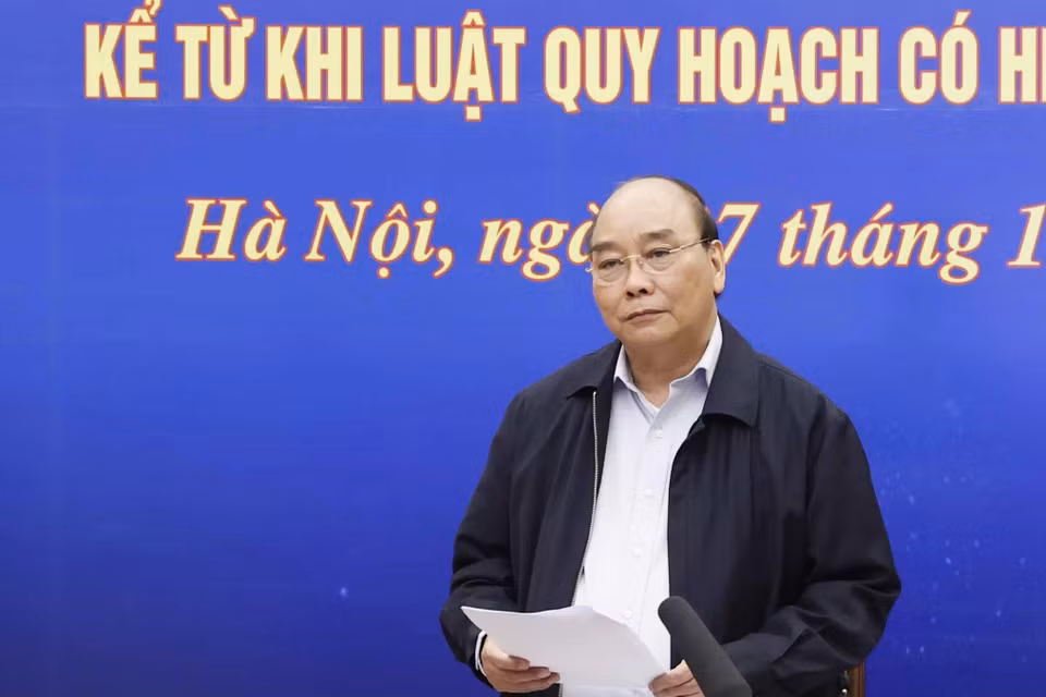 Chiều 27/12, tại Phủ Chủ tịch, Chủ tịch nước Nguyễn Xuân Phúc dự Hội nghị đoàn đại biểu Quốc hội Thành phố Hồ Chí Minh làm việc với UBND Thành phố và các sở, ngành hữu quan. (Ảnh: Thống Nhất/TTXVN)