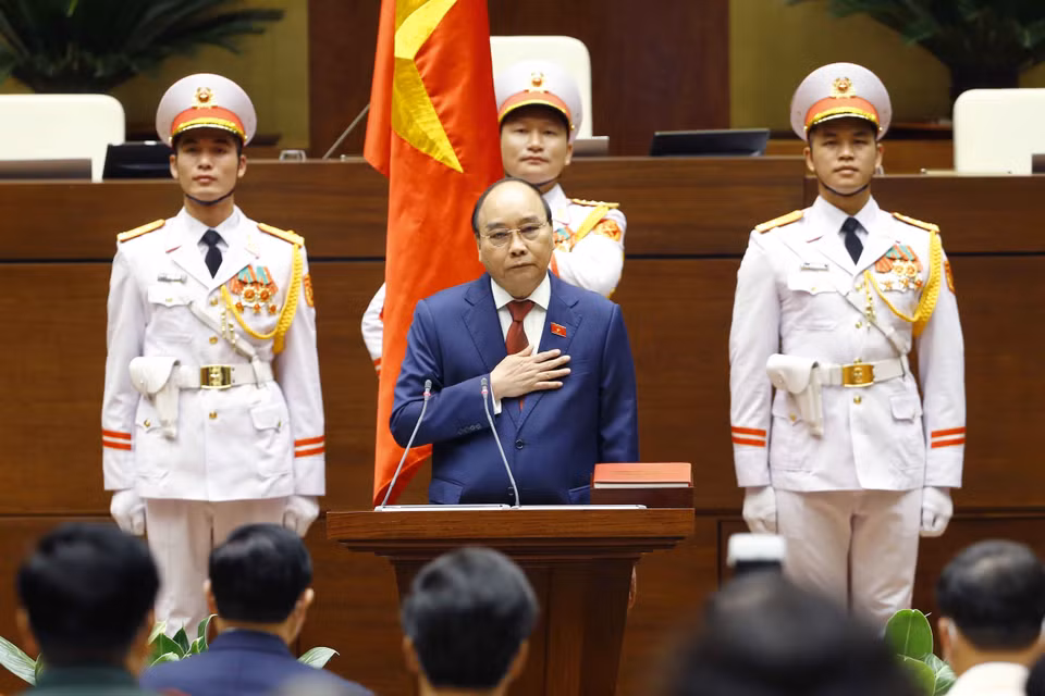  Chủ tịch nước Nguyễn Xuân Phúc tuyên thệ nhậm chức trước Quốc hội, đồng bào và cử tri cả nước. (Ảnh: Thống Nhất/TTXVN)