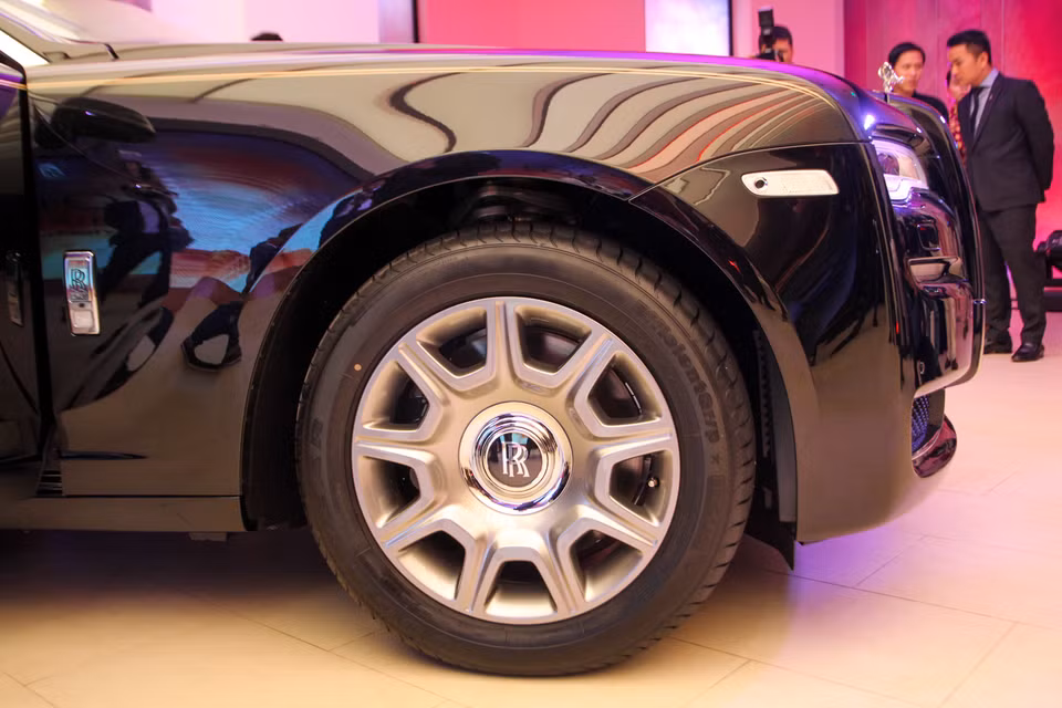 Ghost Series II Extended Wheelbase sử dụng vành 21 inch. (Ảnh: Minh Sơn/Vietnam+)