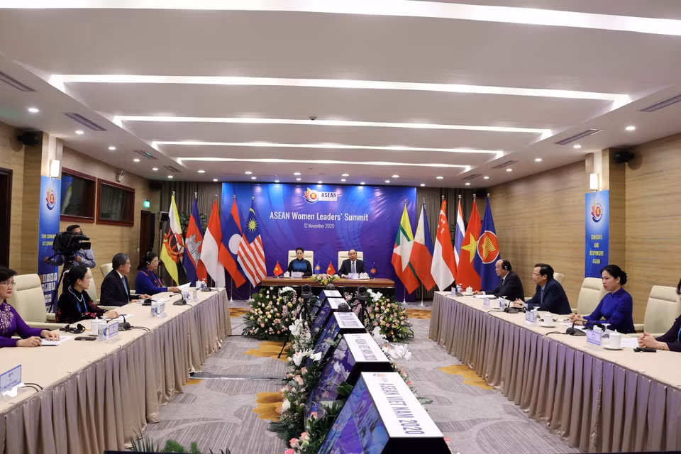 Hội nghị thượng đỉnh lãnh đạo nữ ASEAN tại điểm cầu Hà Nội. (Ảnh: Thống Nhất/TTXVN)