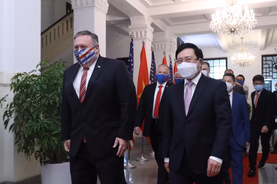 Phó Thủ tướng, Bộ trưởng Bộ Ngoại giao Phạm Bình Minh với Ngoại trưởng Hoa Kỳ Mike Pompeo. (Ảnh: Lâm Khánh/TTXVN)