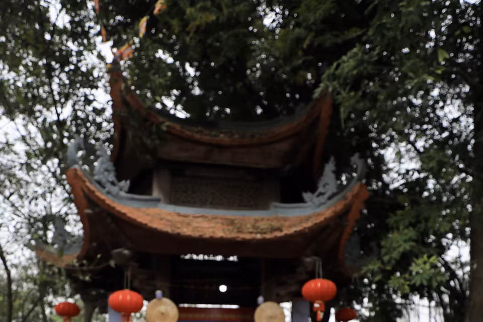 Hội Lim 2023 đón đông đảo du khách thập phương về du Xuân, trẩy hội. (Ảnh: Nhật Anh/TTXVN)