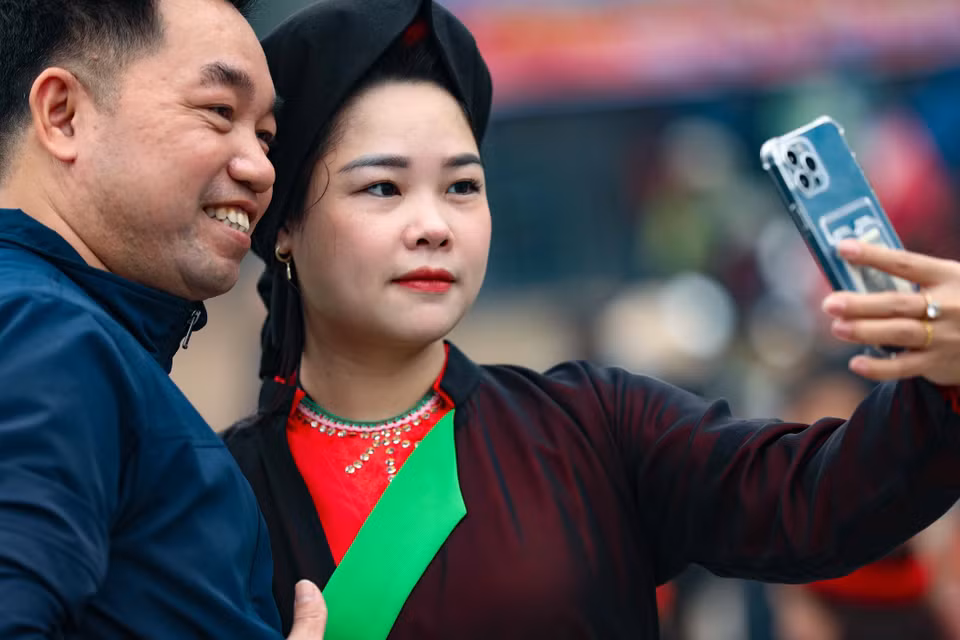 Rằng người ơi "người ở đừng về". (Ảnh: Thanh Tùng/TTXVN)