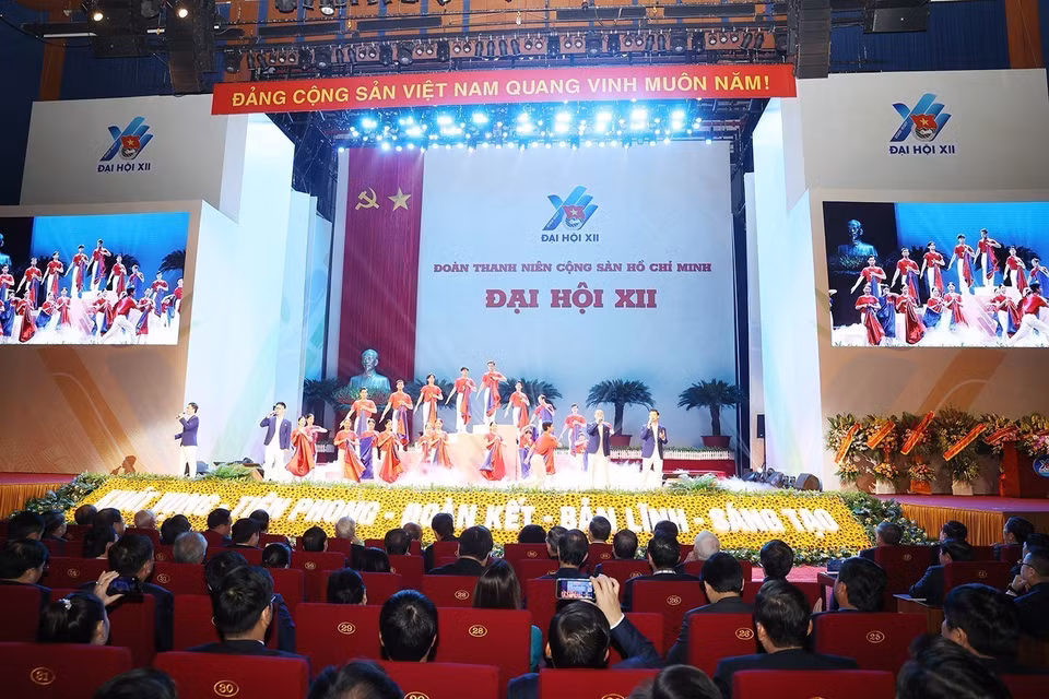 Chương trình nghệ thuật chào mừng Đại hội đại biểu toàn quốc Đoàn Thanh niên Cộng sản Hồ Chí Minh. (Ảnh: Trí Dũng/TTXVN)