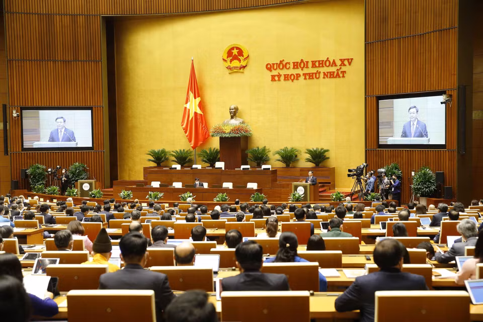 Chủ tịch Quốc hội Vương Đình Huệ và các đại biểu. (Ảnh: Thống Nhất/TTXVN)