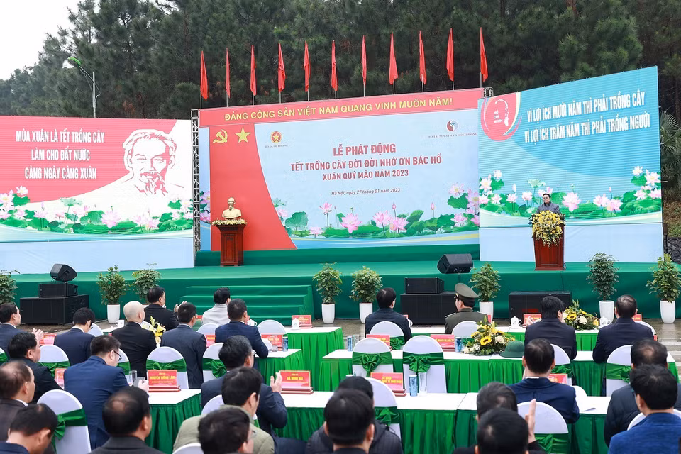 Thủ tướng Phạm Minh Chính phát động Tết trồng cây đời đời nhớ ơn Bác Hồ. (Ảnh: Dương Giang/TTXVN)