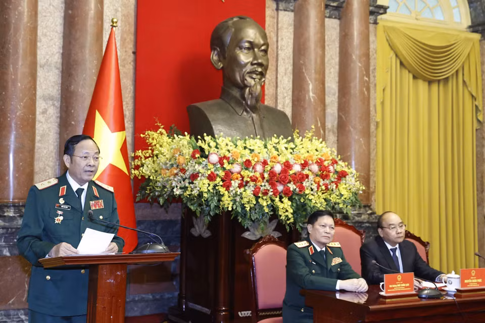 Trung tướng Trần Anh Vinh, Trưởng Ban liên lạc Cựu chiến binh Sư đoàn 341 phát biểu. (Ảnh: Thống Nhất/TTXVN)