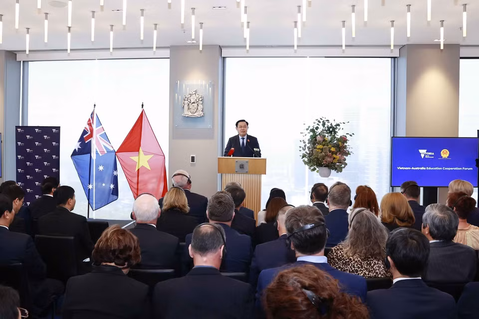 Trong chương trình thăm chính thức Australia, sáng 2/12/2022, tại thành phố Melbourne, Chủ tịch Quốc hội Vương Đình Huệ dự Diễn đàn hợp tác giáo dục Việt Nam-Australia. (Ảnh: Doãn Tấn/TTXVN)