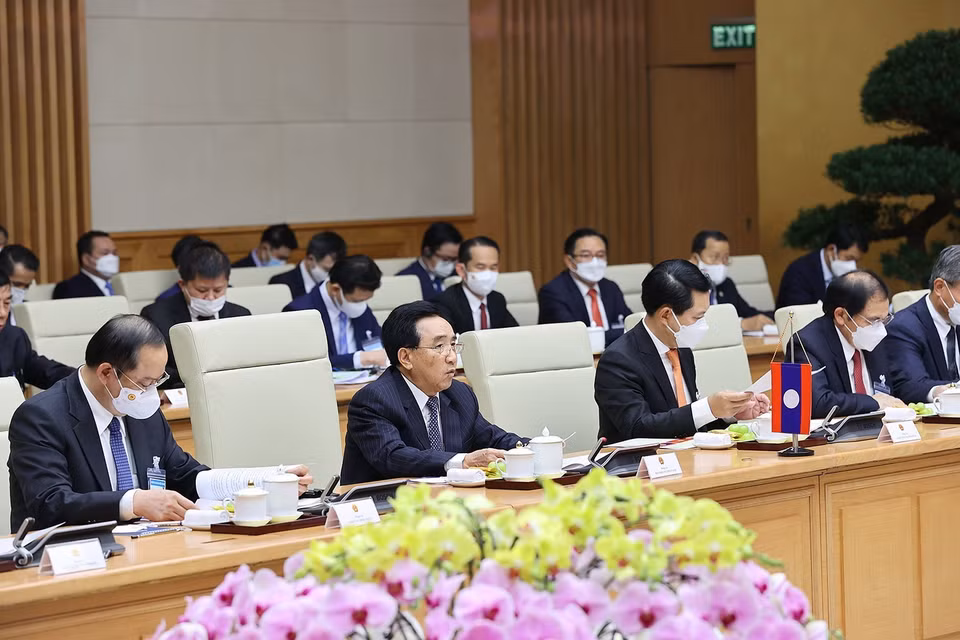 Hình ảnh Thủ tướng Lào Phankham Viphavanh phát biểu tại kỳ họp. (Ảnh: Dương Giang/TTXVN)