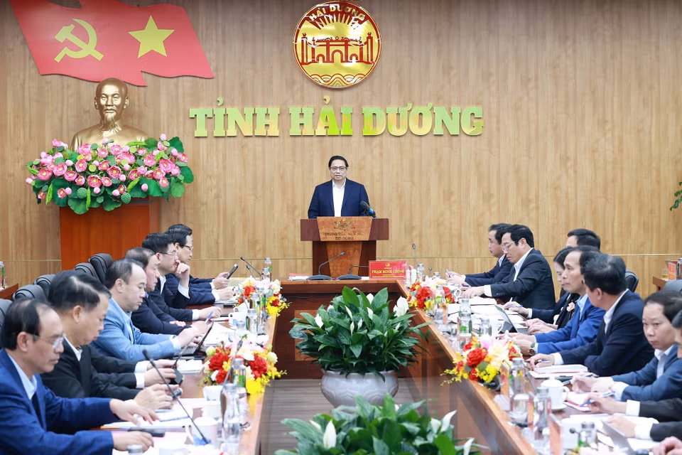 Thủ tướng Phạm Minh Chính kết luận buổi làm việc với lãnh đạo chủ chốt tỉnh Hải Dương. (Ảnh: Dương Giang/TTXVN)