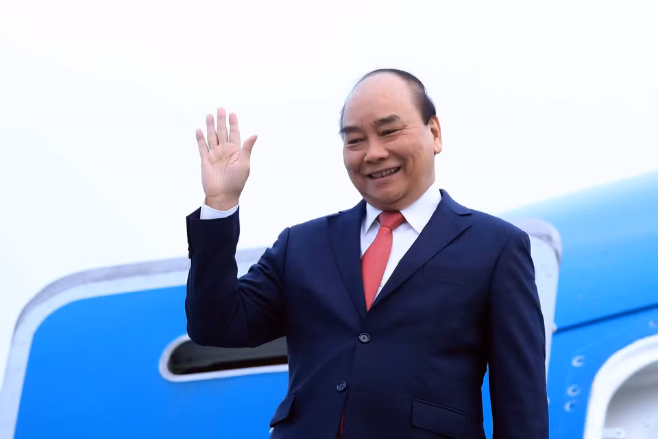 Chủ tịch nước Nguyễn Xuân Phúc lên đường thăm cấp Nhà nước Vương quốc Campuchia. (Ảnh: Thống Nhất/TTXVN)