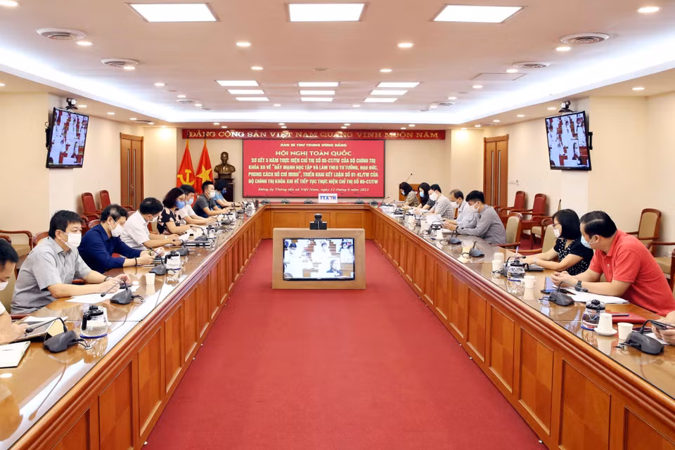 Quang cảnh hội nghị tại điểm cầu Thông tấn xã Việt Nam, số 5 Lý Thường Kiệt, Hà Nội. (Ảnh: Phạm Kiên/TTXVN)