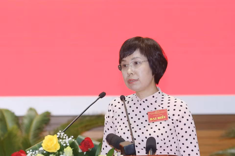 Phó Tổng Giám đốc Thông tấn xã Việt Nam Vũ Việt Trang phát biểu tham luận tại hội nghị. (Ảnh: Phương Hoa/TTXVN)