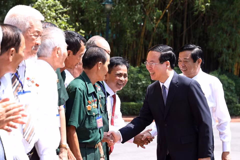 Chủ tịch nước Võ Văn Thưởng với các đại biểu. (Ảnh: Thống Nhất/TTXVN)