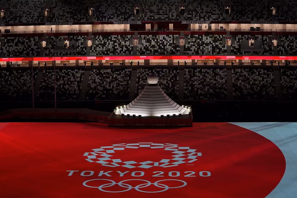 Sân vận động Olympic ở thủ đô Tokyo, Nhật Bản, trước giờ khai mạc Olympic Tokyo 2020 ngày 23/7/2021. (Ảnh: THX/TTXVN)