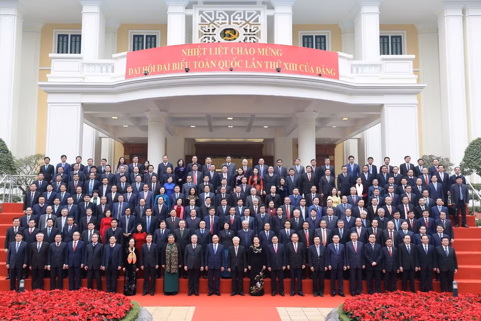 Tổng Bí thư, Chủ tịch nước Nguyễn Phú Trọng, Thủ tướng Nguyễn Xuân Phúc và Chủ tịch Quốc hội Nguyễn Thị Kim Ngân cùng các vị lãnh đạo Đảng, Nhà nước và Ban Chấp hành Trung ương Đảng Cộng sản Việt Nam khóa XII, nhiệm kỳ 2016-2021. (Ảnh: Trí Dũng/TTXVN)