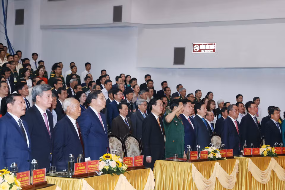 Chủ tịch nước Võ Văn Thưởng và các đại biểu dự Lễ kỷ niệm. (Ảnh: Thống Nhất/TTXVN)