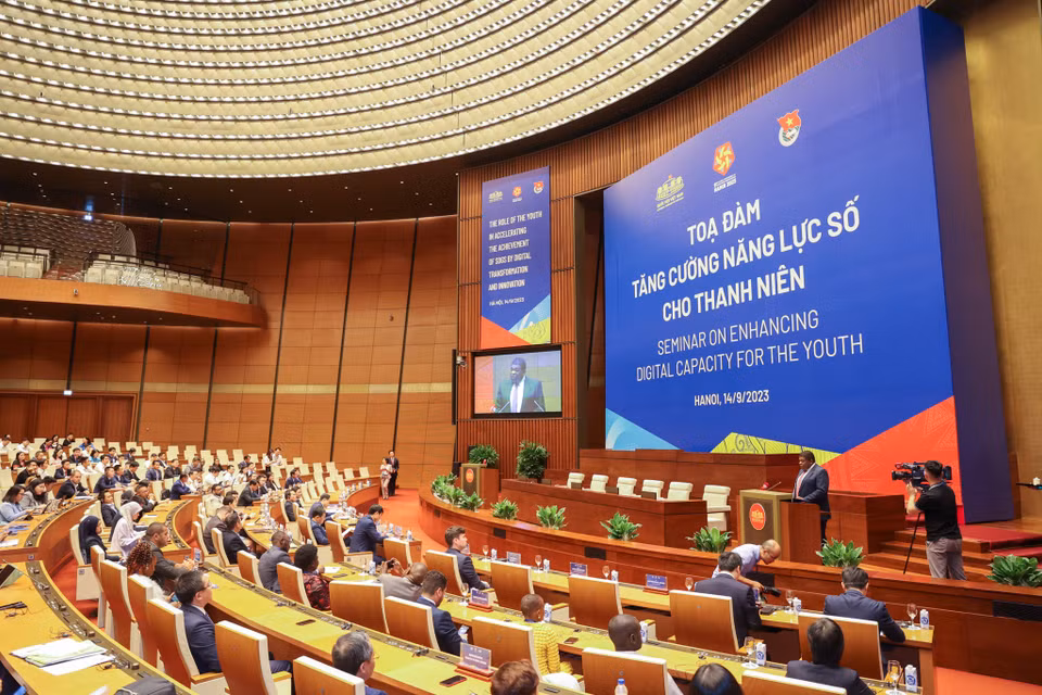 Chiều 14/9, tại Nhà Quốc hội (Hà Nội) đã diễn ra Tọa đàm 'Tăng cường năng lực số cho thanh niên.' (Ảnh: Minh Sơn/Vietnam+)