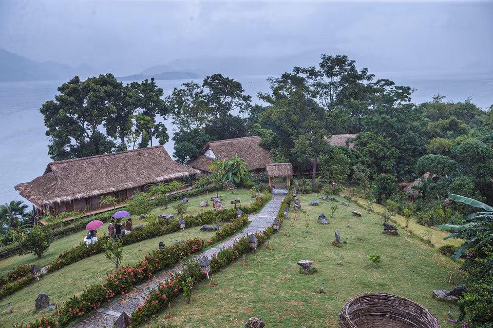 Một góc khu nghỉ dưỡng Mai Châu HideAway Resort. (Ảnh: Trọng Đạt/TTXVN)