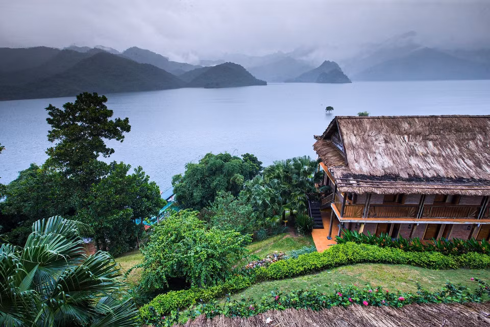 Một góc khu nghỉ dưỡng Mai Châu HideAway Resort. (Ảnh: Trọng Đạt/TTXVN)