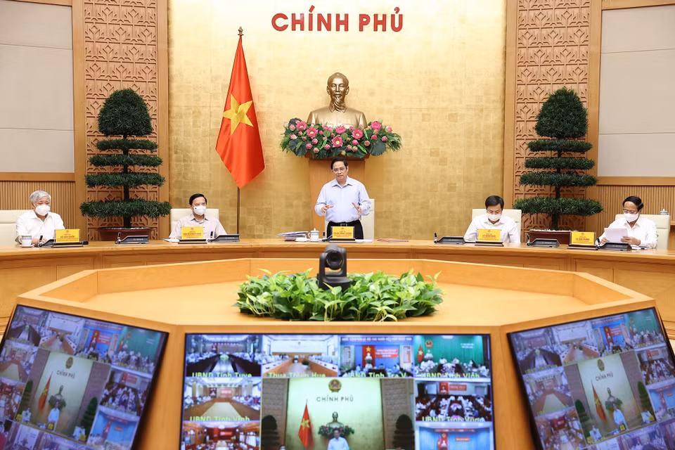 Thủ tướng Phạm Minh Chính, Trưởng Ban Chỉ đạo chủ trì làm việc trực tuyến với các địa phương và 9.043 xã, phường, thị trấn trên cả nước. (Ảnh: Dương Giang/TTXVN)