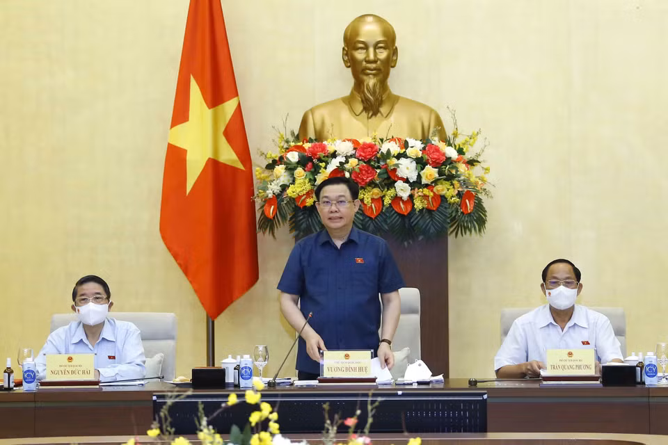 Chủ tịch Quốc hội Vương Đình Huệ phát biểu tại cuộc họp. (Ảnh: Doãn Tấn/TTXVN)