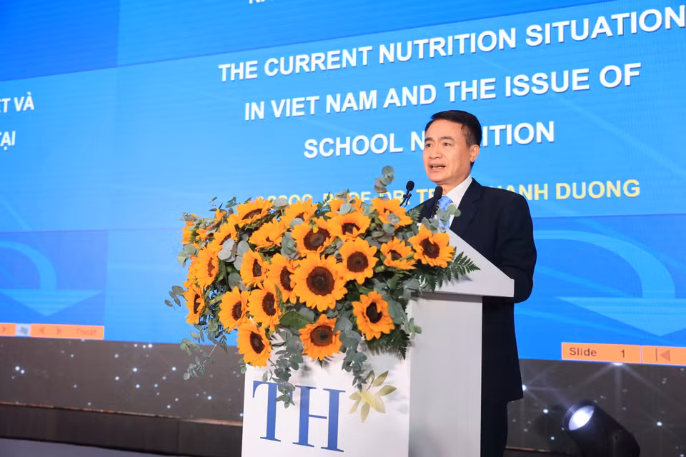 Trong lĩnh vực dinh dưỡng học đường, theo Phó Giáo sư, Tiến sỹ Trần Thanh Dương, Viện trưởng Viện Dinh dưỡng, Bộ Y tế, để đạt được các mục tiêu đề ra, ngoài sự nỗ lực, chủ động của nhà trường và các tổ chức giáo dục, cần có sự tham gia của gia đình, doanh nghiệp và toàn thể cộng đồng. (Ảnh: Hoài Nam/Vietnam+)
