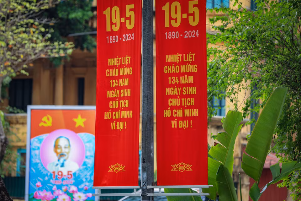 Ngày 19/5 hằng năm là ngày kỷ niệm thiêng liêng với người Việt Nam, đó là ngày sinh Chủ tịch Hồ Chí Minh, Lãnh tụ thiên tài của Đảng và nhân dân ta. (Ảnh: Hoài Nam/Vietnam+)