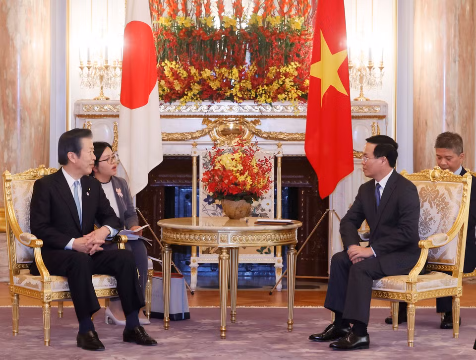 Chủ tịch nước Võ Văn Thưởng tiếp Chủ tịch Đảng Công minh Nhật Bản Yamaguchi. (Ảnh: Thống Nhất – TTXVN)