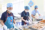 3 đoàn liên ngành Hà Nội kiểm tra bữa ăn bán trú từ thực phẩm đến suất ăn