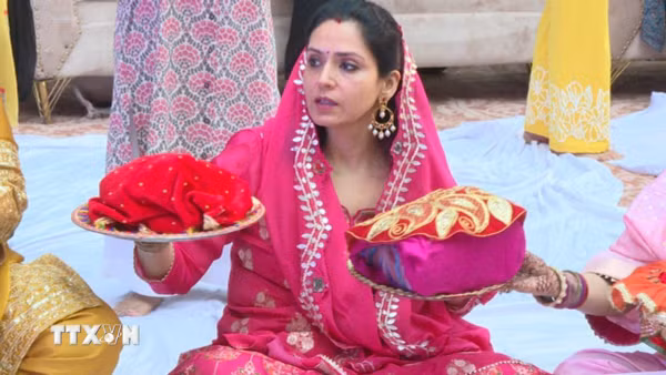 Karwa Chauth - Lễ hội tôn vinh tình yêu gia đình ở Ấn Độ