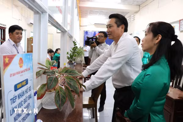Xã đầu tiên được lựa chọn triển khai mô hình hành chính công lưu động tại Vĩnh Long