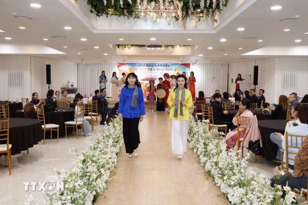 Rạng rỡ sắc màu văn hóa Việt Nam tại Ansan, Hàn Quốc