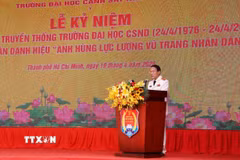 Đại tướng Lương Tam Quang, Ủy viên Bộ Chính trị, Bộ trưởng Bộ Công an phát biểu chỉ đạo tại Lễ kỷ niệm 50 năm Ngày truyền thống Trường Đại học Cảnh sát nhân dân (24/4/1976 -24/4/2026) và đón nhận danh hiệu Anh hùng Lực lượng vũ trang nhân dân. (Ảnh: Hồng Đạt/TTXVN)