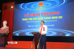 Ông Dương Đình Chỉnh, Phó Chủ tịch Thường trực HĐND tỉnh Nghệ An phát biểu tại lễ khai trương. (Ảnh: Trịnh Duy Hưng/TTXVN)