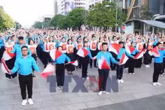 “Lên đàng” lập kỷ lục đồng ca đông nhất Việt Nam