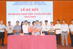 Lễ ký kết. (Ảnh: Nhật Bình/TTXVN)