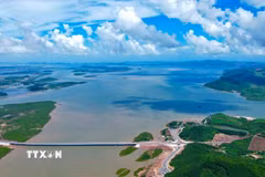Vẻ đẹp đặc khu Vân Đồn, Quảng Ninh. (Ảnh: TTXVN phát)