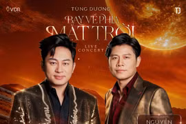 Sự góp mặt của Nguyễn Văn Chung trong concert Tùng Dương không chỉ đơn thuần là màn kết hợp giữa ca sỹ và nhạc sỹ mà còn là cuộc gặp gỡ giữa hai nghệ sĩ có cá tính riêng, cùng chung tình yêu dành cho Tổ quốc và âm nhạc. (Ảnh: BTC)