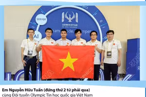 Nam sinh lớp 12 lập cú đúp Huy chương Vàng tại hai Olympic thế giới