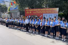 TP. Hồ Chí Minh: Những nhành hoa trắng thành kính tiễn đưa 731 hài cốt liệt sĩ về nơi an nghỉ