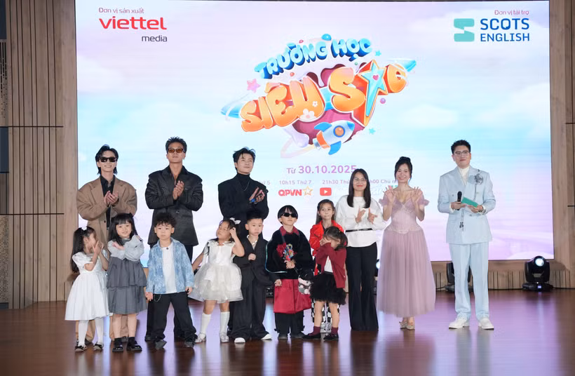 Với mô hình vừa học vừa chơi, “Trường học siêu sao” không chỉ là một show giải trí mà còn là hành trình giáo dục. (Ảnh: PV/Vietnam+)
