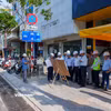 Chủ tịch Ủy ban nhân dân thành phố Đà Nẵng Nguyễn Mạnh Hùng kiểm tra dự án thoát nước, chống ngập đô thị ngày 17/9. (Ảnh: Thanh Phong/Vietnam+)