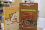 Hai ấn phẩm trên là những tư liệu quý cho những ai mong muốn tìm hiểu sâu về di sản văn hóa và lịch sử dân tộc. (Ảnh: PV/Vietnam+)