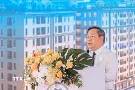 Chủ tịch Ủy ban Nhân dân thành phố Hà Nội Vũ Đại Thắng phát biểu tại buổi lễ khởi công 3 dự án nhà ở cho thuê và 5 tuyến đường sắt đô thị ngày 22/6. (Ảnh: Phan Phương/TTXVN)