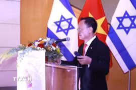 Đại sứ Việt Nam tại Israel Nguyễn Kỳ Sơn phát biểu tại lễ kỷ niệm Quốc khánh 2/9. (Ảnh: Thanh Bình/TTXVN)