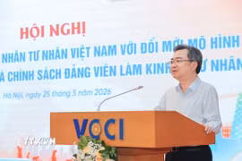 Đồng chí Nguyễn Thanh Nghị, Ủy viên Bộ Chính trị, Bí thư Trung ương Đảng, Trưởng Ban Chính sách, chiến lược Trung ương phát biểu tại hội nghị. (Ảnh: Lê Đông/TTXVN)