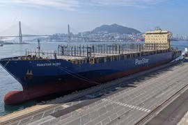 Tàu container Panstar ACRO của Panstar Line.com, con tàu container đầu tiên của Hàn Quốc chuẩn bị hoạt động trên tuyến đường biển phía Bắc. (Ảnh: Panstar Group)