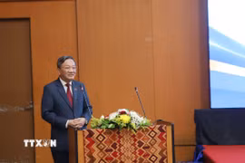 Đại sứ Việt Nam tại Lào Nguyễn Minh Tâm phát biểu tại sự kiện. (Ảnh: Xuân Tú/TTXVN)