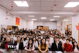Năm học 2026-2027, Chương trình Tiếng Việt Vui ghi nhận sự phát triển mạnh mẽ về quy mô với 73 học sinh đăng ký theo học. (Ảnh: TTXVN phát)